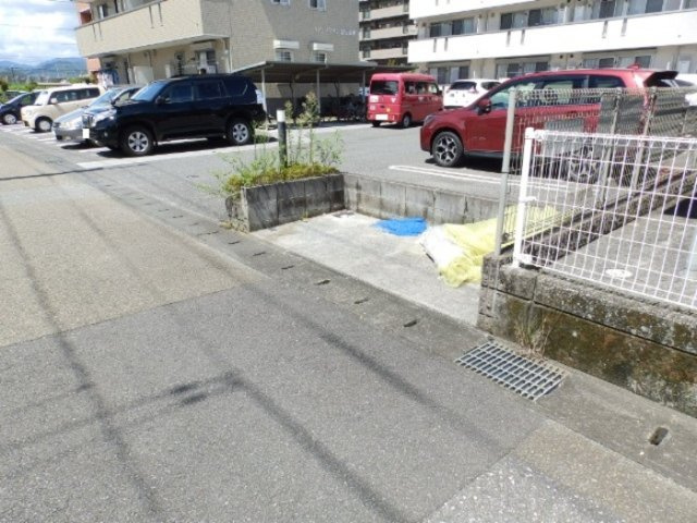リビングタウン北川添 A棟のその他|ゴミ置き場
