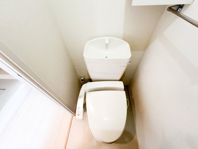 リビングタウン北川添 A棟のトイレ
