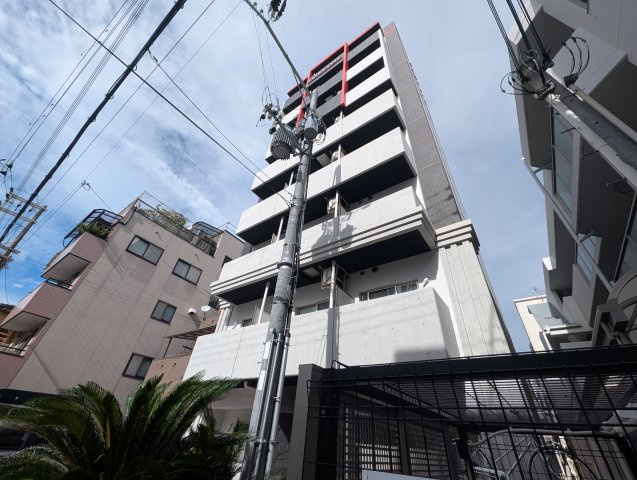 ONLYONE塚本の外観