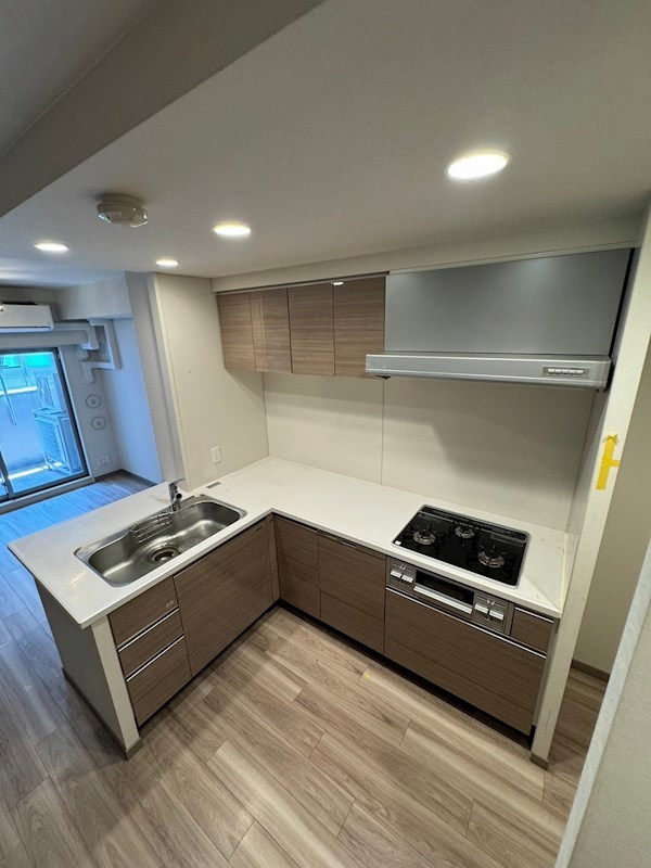 プレサンスロジェ堺筋本町のキッチン