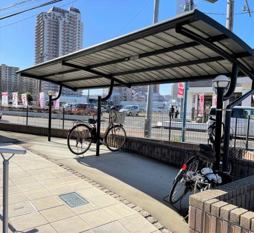 レオネクストコリーナのその他|屋根付き駐輪場完備