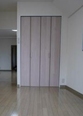 千早ビルの収納