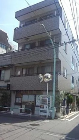 千早ビルの外観