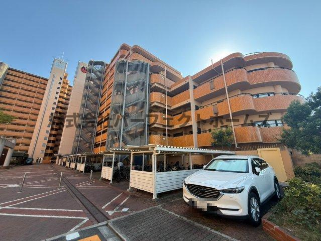 ふぁみーゆ寝屋川セントラルパークA棟の外観|外観です