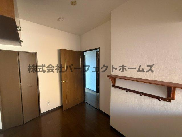ふぁみーゆ寝屋川セントラルパークA棟の洋室|コンパクトで使いやすい洋室です