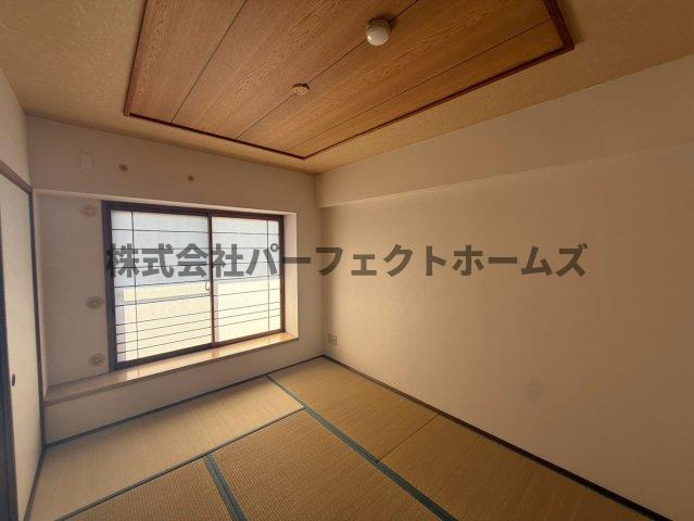 ふぁみーゆ寝屋川セントラルパークA棟の和室|畳の上でゆっくりとくつろげる和室です