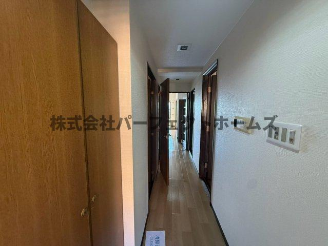 ふぁみーゆ寝屋川セントラルパークA棟の内装|明るい室内です