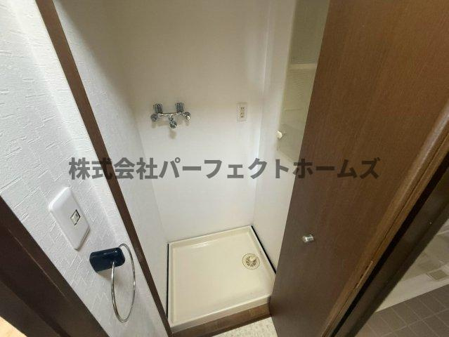 ふぁみーゆ寝屋川セントラルパークA棟の設備|洗濯機置場です