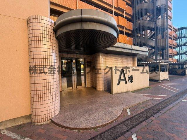 ふぁみーゆ寝屋川セントラルパークA棟のエントランス|毎日通るエントランスはこのようになっています