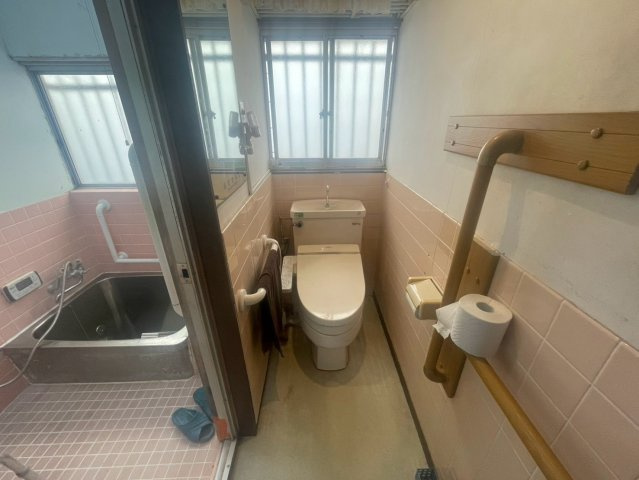 銚子市陣屋町　中古戸建のトイレ