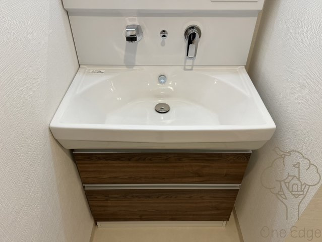 facile voieurの洗面所