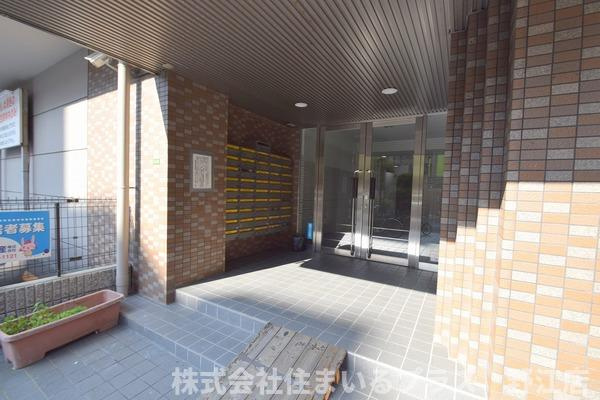 サンシード城東のエントランス