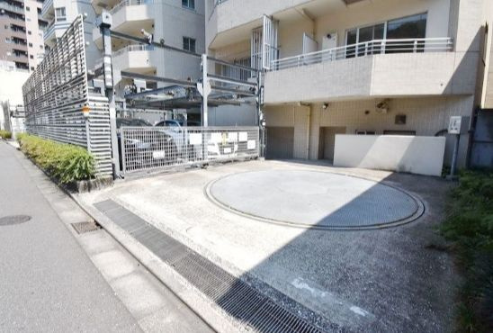 【駐車場】セントラルクリブ六本木Ⅱ
