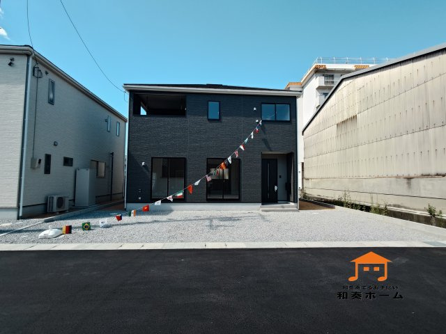 クレイドルガーデン高松市香西本町第１◇光熱費の負担の軽減が可能なオール電化住宅ですの区画図|全体区画図
各棟、駐車場スペースは３台以上のゆったりとした区画で広い敷地にゆったりとした配置で住宅が建てられ、日照や通風にも十分に配慮されています。