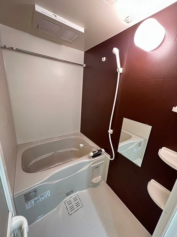 尼崎市東園田町６丁目のアパートの浴室