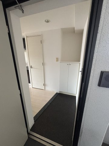 【玄関】ロイスグラン神戸下沢通