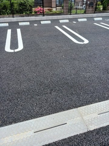 ジャンティ　Ⅱの駐車場