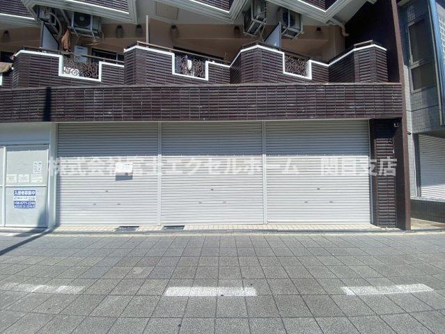 レアレア杭全61番館店舗・事務所・倉庫の外観