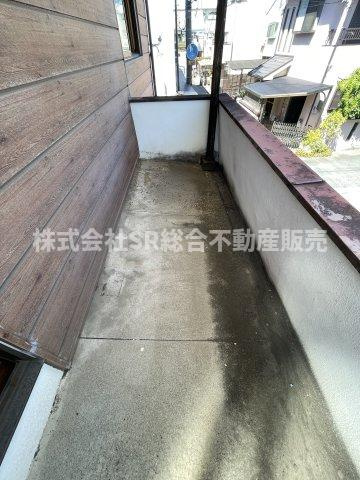 荒川3丁目中古戸建のバルコニー|陽当たり良好で洗濯物が乾きやすいです！