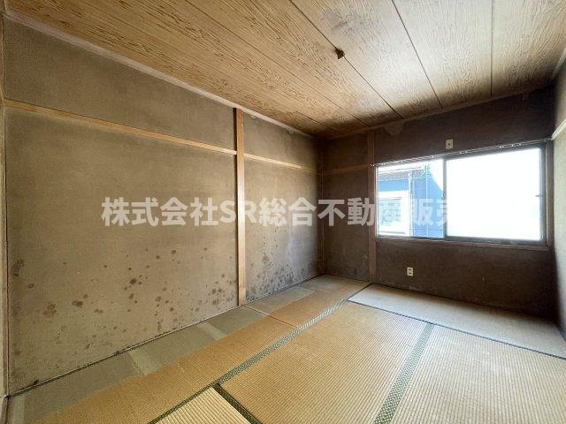 荒川3丁目中古戸建の和室|2F　6.0帖。畳のある落ち着いた空間です！