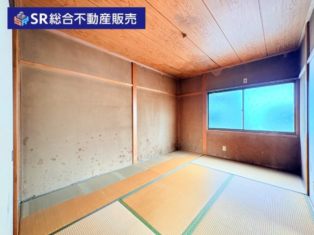 荒川3丁目中古戸建の和室|2F　6.0帖。畳のある落ち着いた空間です！
