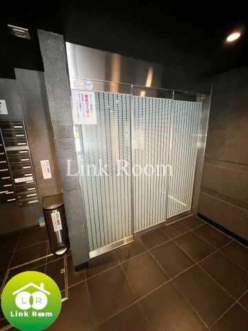 ステージグランデ蔵前のエントランス
