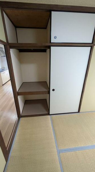 京福日之出マンションの和室