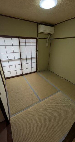 京福日之出マンションの和室