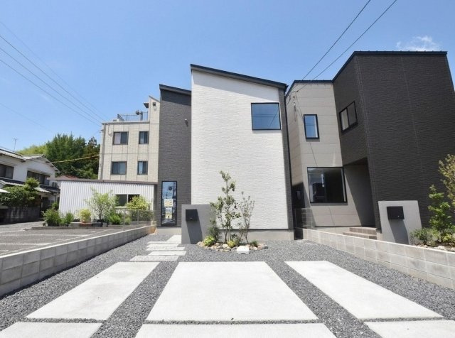 大竹市小方１丁目　新築住宅の外観