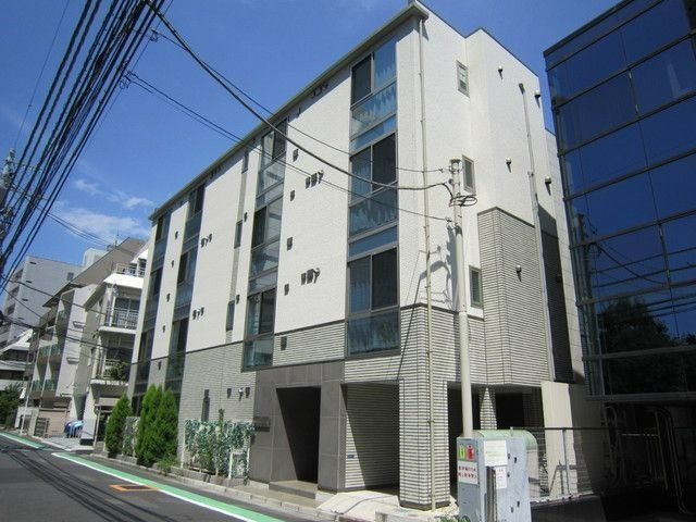 リベルタ東新宿の外観