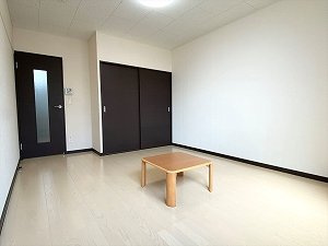 レオネクスト成田参道の居間・リビング