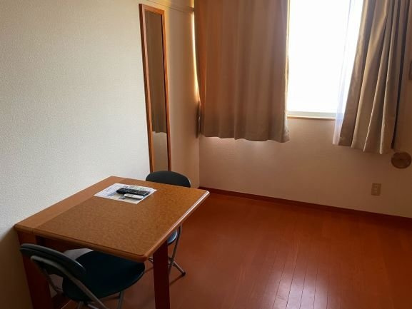 レオパレスメルベーユの居間・リビング