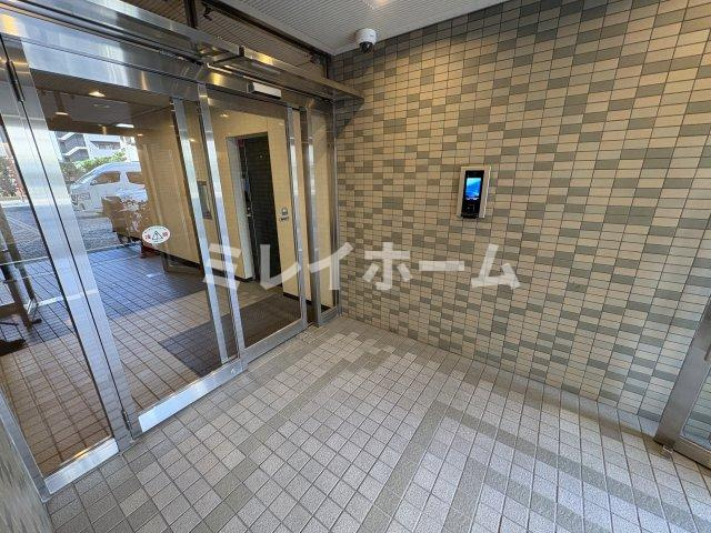 グレイス大森のエントランス
