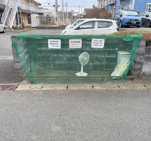 レオパレスプレステージのその他|専用ごみ置き場