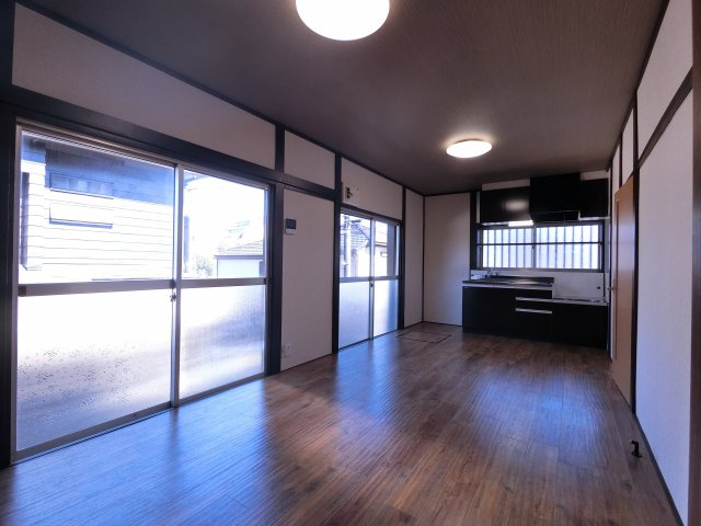佐倉市臼井台K邸戸建の居間・リビング
