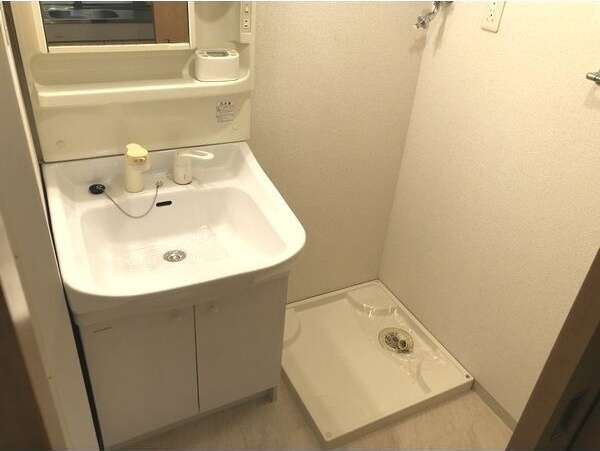 AHマンション泉の洗面所