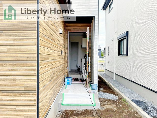 ひたちなか市高場1期　新築戸建　1号棟のエントランス