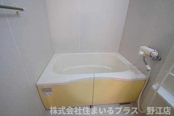 エステート旭の浴室