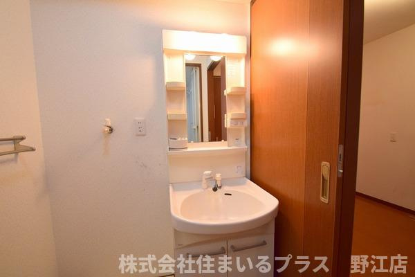 エステート旭の洗面所