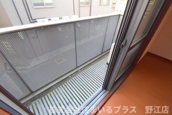エステート旭のバルコニー