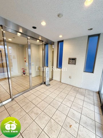 グランヴァンラクシス東大島のエントランス