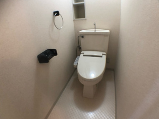 ウォシュレット付きのトイレです♪