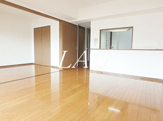 【居間・リビング】 | メゾン・シャルム | 洋室のお部屋です。
