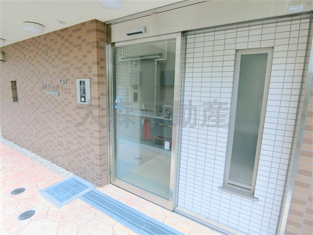 DRマンションⅠのエントランス