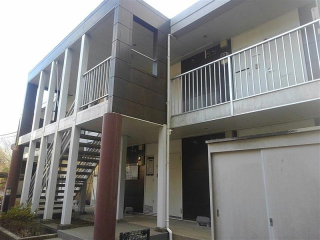 レオパレスゼスト西成田の外観