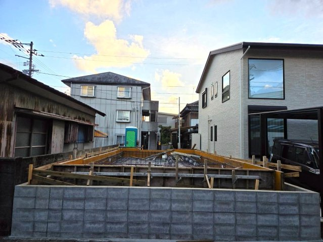 「4.5帖大容量納戸完備」高知市秦南町第1　1棟新築一戸建ての前面道路含む現地写真|8月27日撮影現地状況。敷地後方