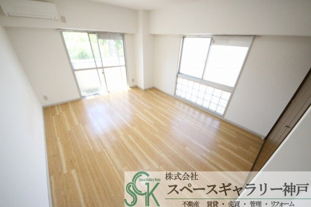 ニュープレジデント藤澤の居間・リビング|※お部屋により仕様が異なる場合があります※