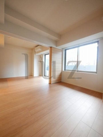 横浜市中区長者町５丁目の賃貸マンションの居間・リビング