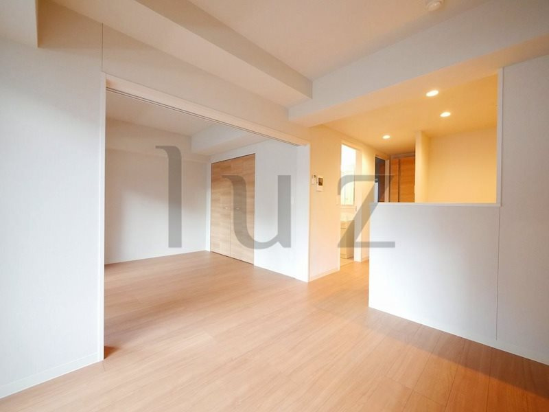 横浜市中区長者町５丁目の賃貸マンションの居間・リビング