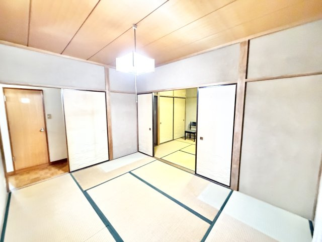 鹿渡戸建の和室